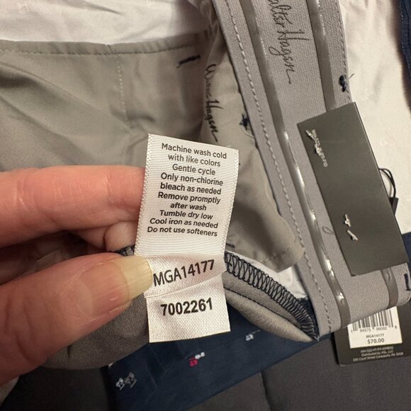 Walter Hagen Men's Perfect 11 "Mini Carts" 10" Golf Shorts - Size: 42 - NWT - Picture 11 of 14